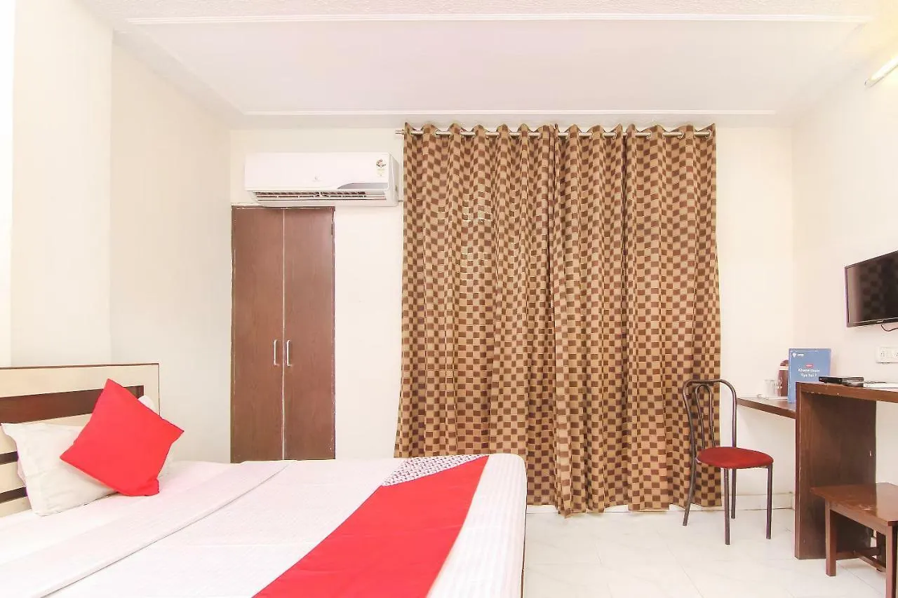 Oyo 14345 Hotel Panchsheel Varanasi 3*,  India
