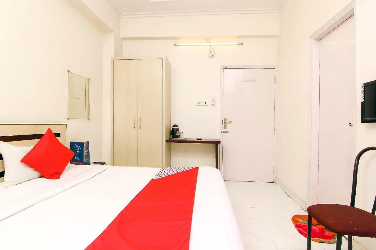 Oyo 14345 Hotel Panchsheel Varanasi 3*,
