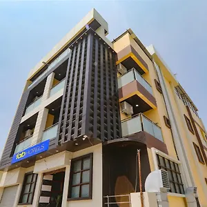 Hotel Fabhotel Saumendra